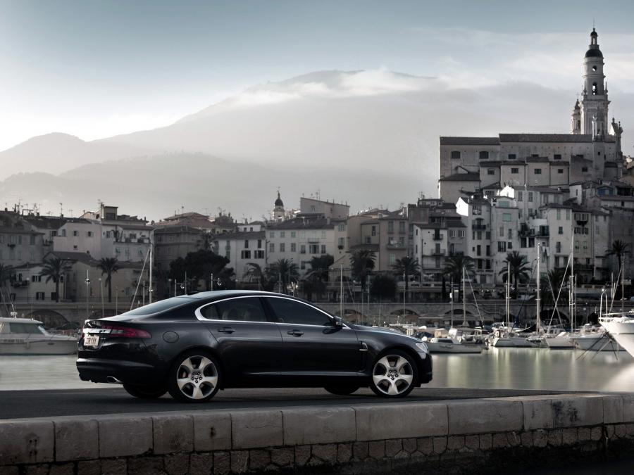  Jaguar XF 2008 года  (фото 116 из 175)